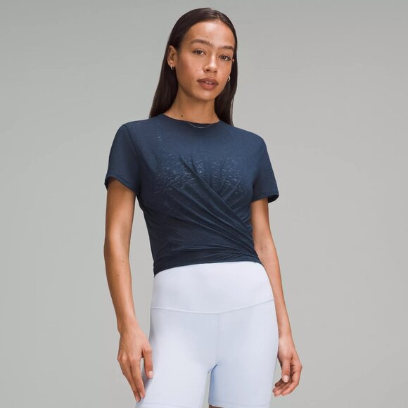 lululemon True Navy Tie-Waist Breathable Short-Sleeve Shirt size 4 or 6 - Picture 1 of 11